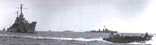 USS appraoching Tokyo Bay.jpg (17349 bytes)